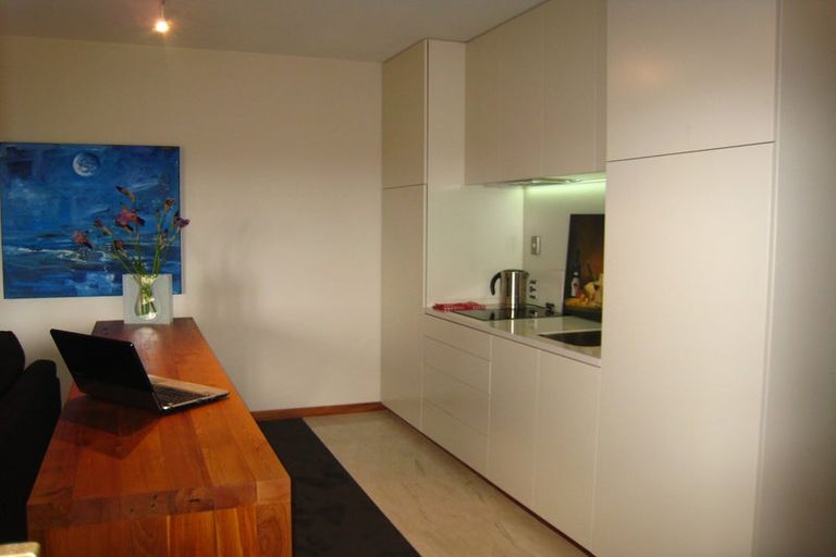 Photo of property in 16 Sherwood Lane, Cashmere, Christchurch, 8022