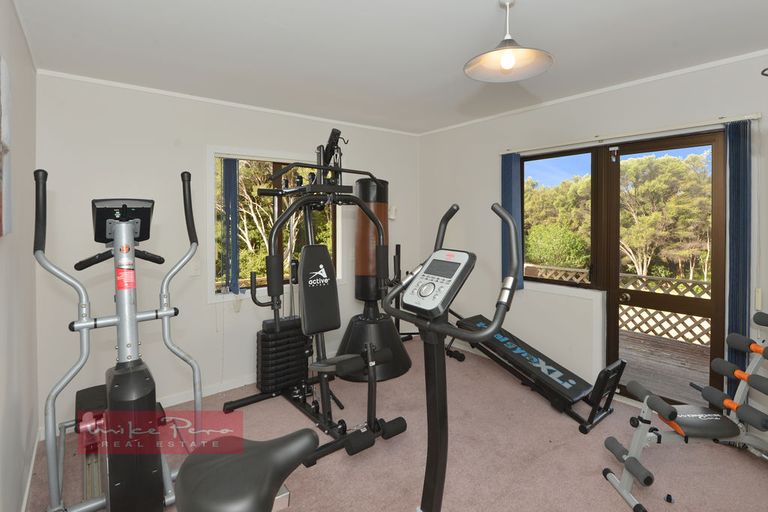 Photo of property in 100 Te Rongo Road, Parua Bay, Whangarei, 0174