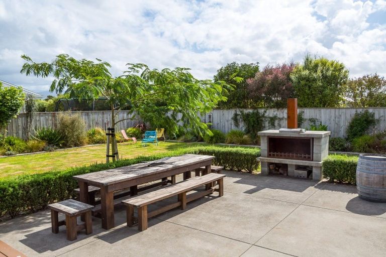 Photo of property in 16 Fantail Avenue, Carterton, 5713