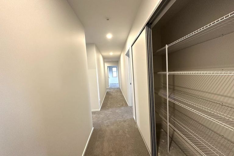 Photo of property in 5 Salkeld Place, Woodend, 7610