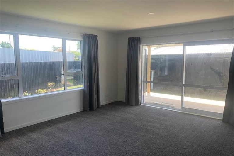 Photo of property in 85 Racecourse Road, Sockburn, Christchurch, 8042