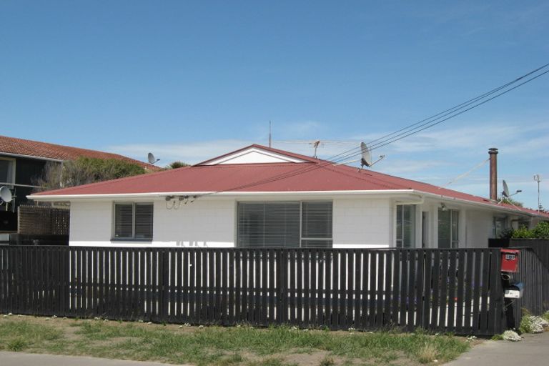 Photo of property in 489b Marine Parade, South New Brighton, Christchurch, 8062