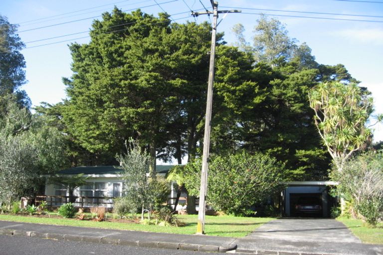 Photo of property in 39 Kelvyn Grove, Hillpark, Auckland, 2102