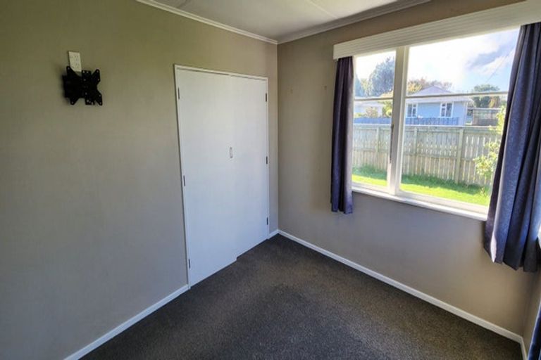 Photo of property in 37 Reid Avenue, Hawera, 4610