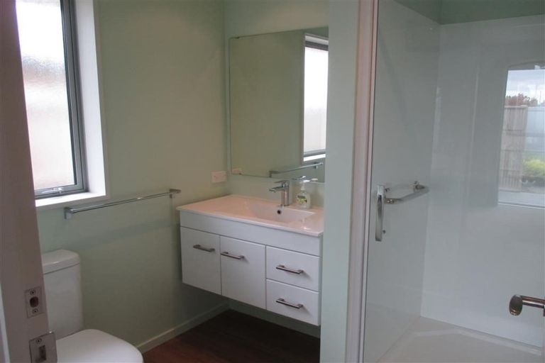 Photo of property in 32 Taiore Crescent, Marshland, Christchurch, 8083