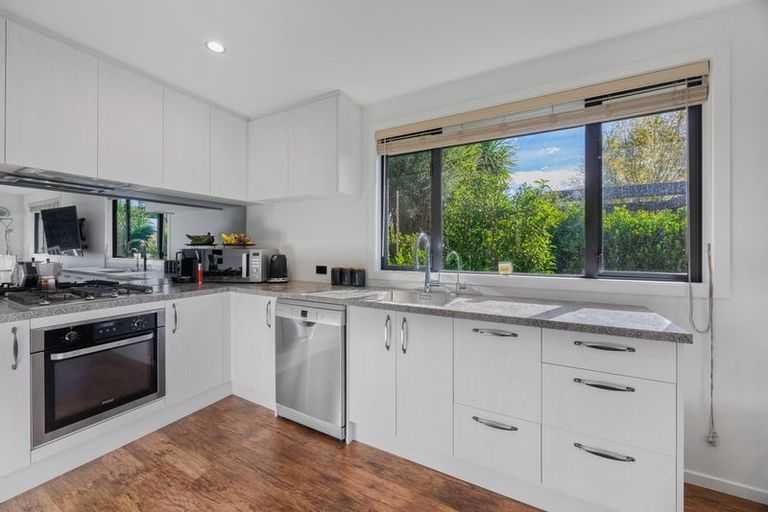 Photo of property in 10 Jack Young Place, Albert Town, Wanaka, 9305