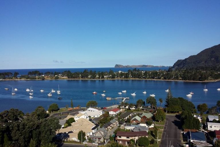 Photo of property in 15 Pine Grove, Tairua, 3508