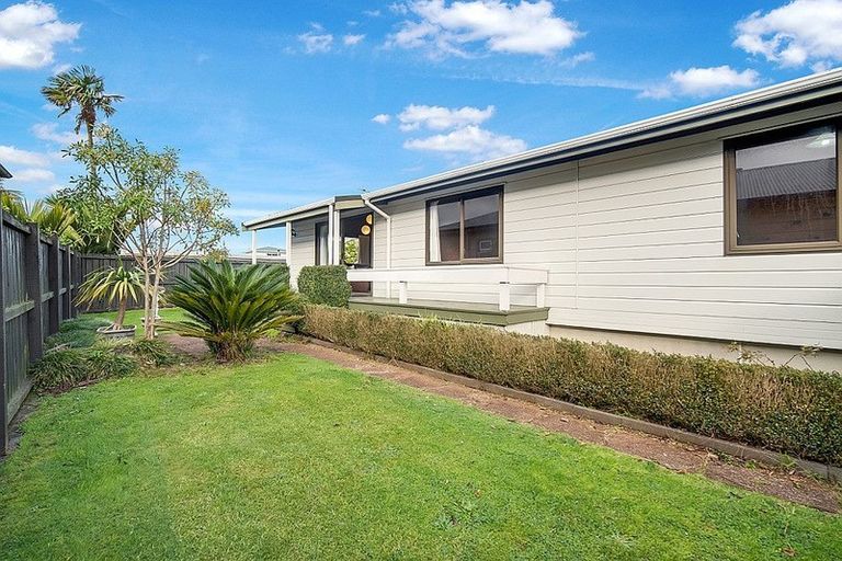 Photo of property in 247 Tukapa Street, Westown, New Plymouth, 4310