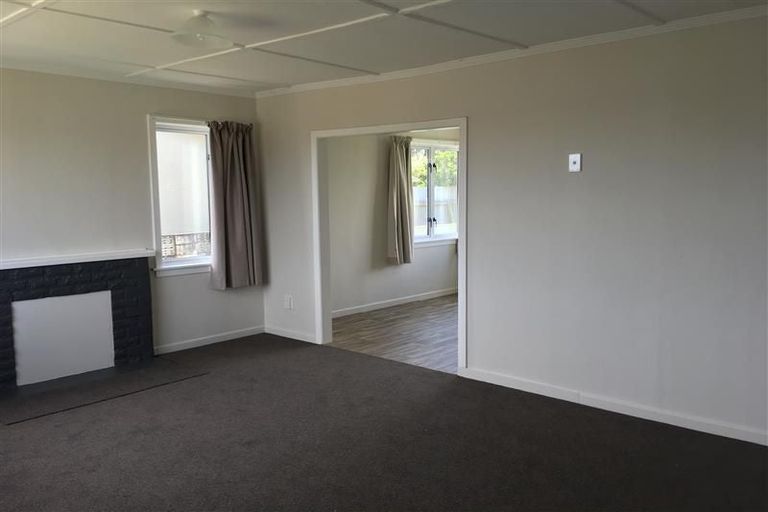 Photo of property in 36 Cornfoot Street, Castlecliff, Whanganui, 4501