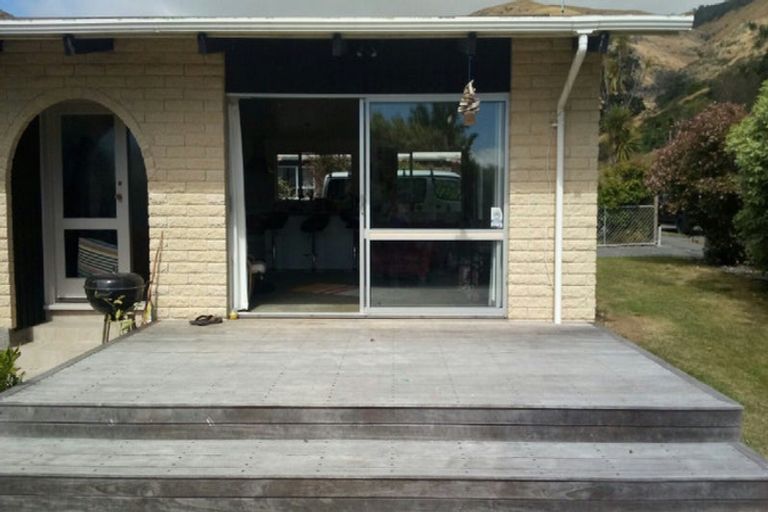 Photo of property in 33 Sumnervale Drive, Sumner, Christchurch, 8081