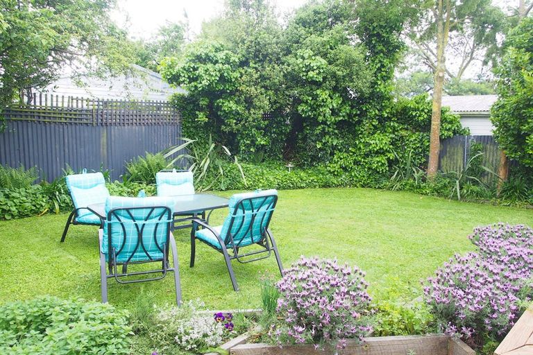 Photo of property in 73 Coronation Street, Spreydon, Christchurch, 8024