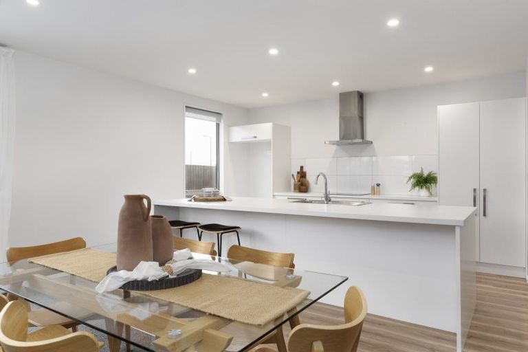 Photo of property in 5 Sarah Street, Marshland, Christchurch, 8083