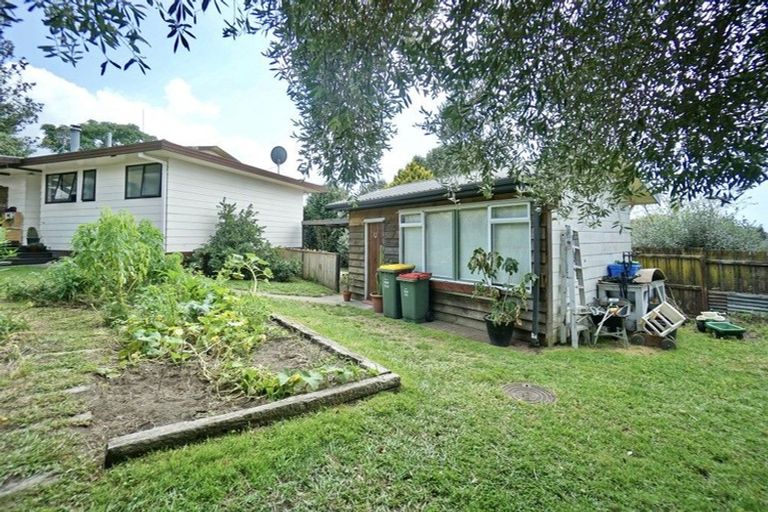 Photo of property in 9 Bishoprick Crescent, Te Puke, 3119