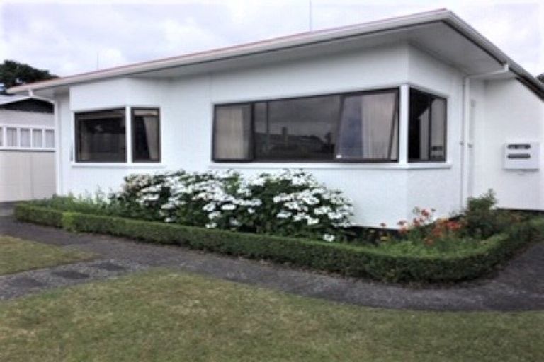 Photo of property in 381 Devonport Road, Tauranga South, Tauranga, 3112