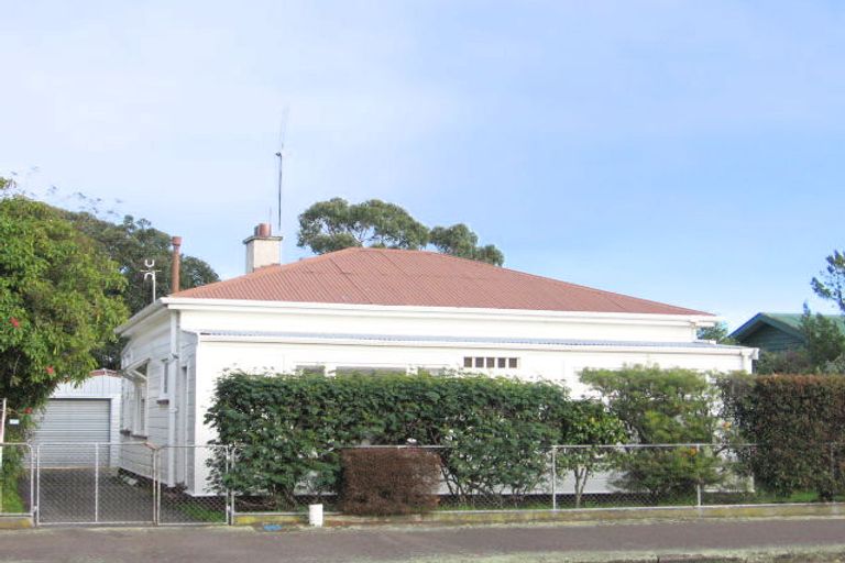 Photo of property in 24 Summerhays Street, Terrace End, Palmerston North, 4410