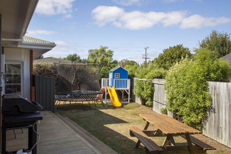 Photo of property in 64 Cologne Street, Martinborough, 5711