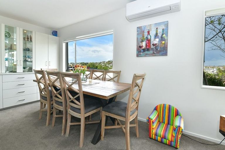Photo of property in 7 Carento Way, Stanmore Bay, Whangaparaoa, 0932
