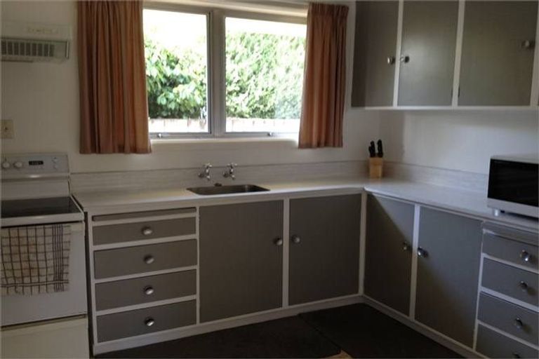 Photo of property in 1/141 Hamilton Avenue, Ilam, Christchurch, 8041