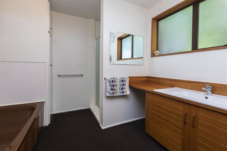 Photo of property in 24 Belleview Terrace, Mount Pleasant, Christchurch, 8081