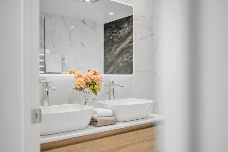 Photo of property in 30 Adamson Road, Flat Bush, Auckland, 2019