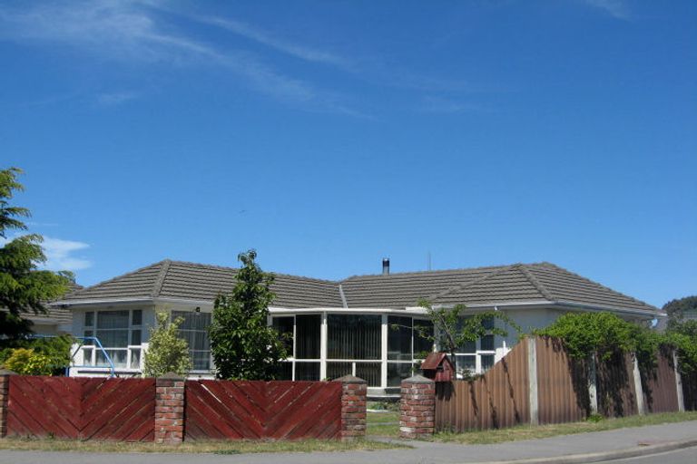 Photo of property in 28 Cossar Street, Burwood, Christchurch, 8083