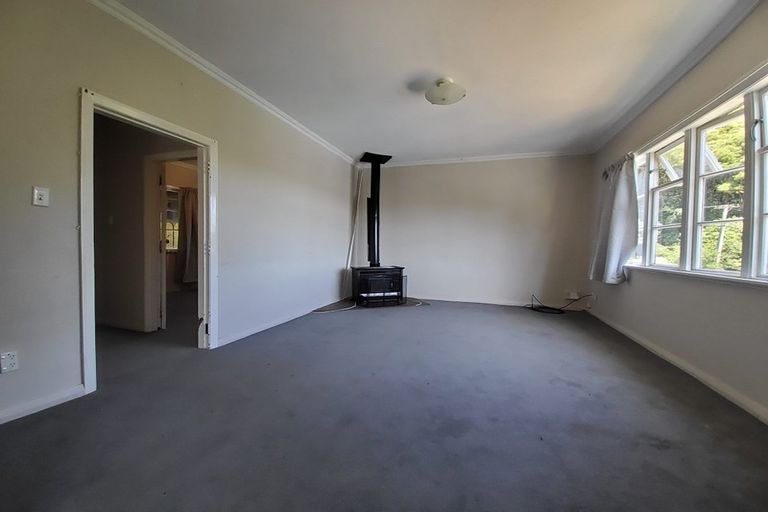 Photo of property in 93 Monorgan Road, Strathmore Park, Wellington, 6022