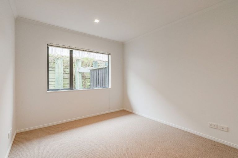 Photo of property in 42 Oakway Drive, Schnapper Rock, Auckland, 0632