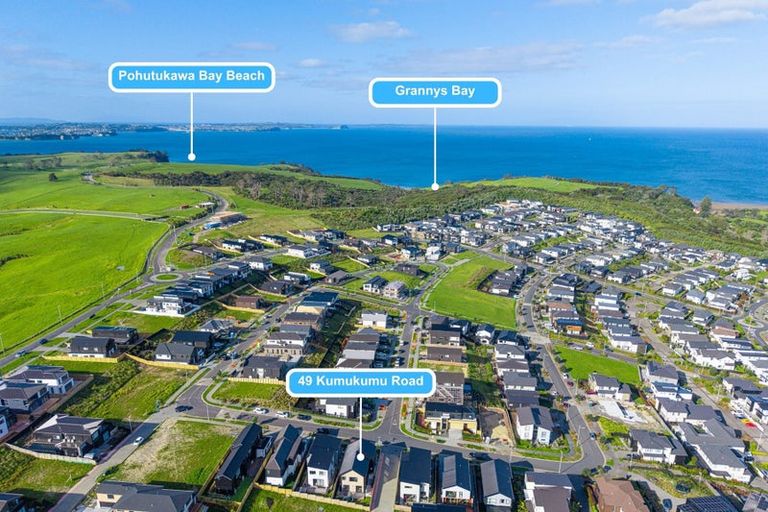 Photo of property in 49 Kumukumu Road, Long Bay, Auckland, 0630