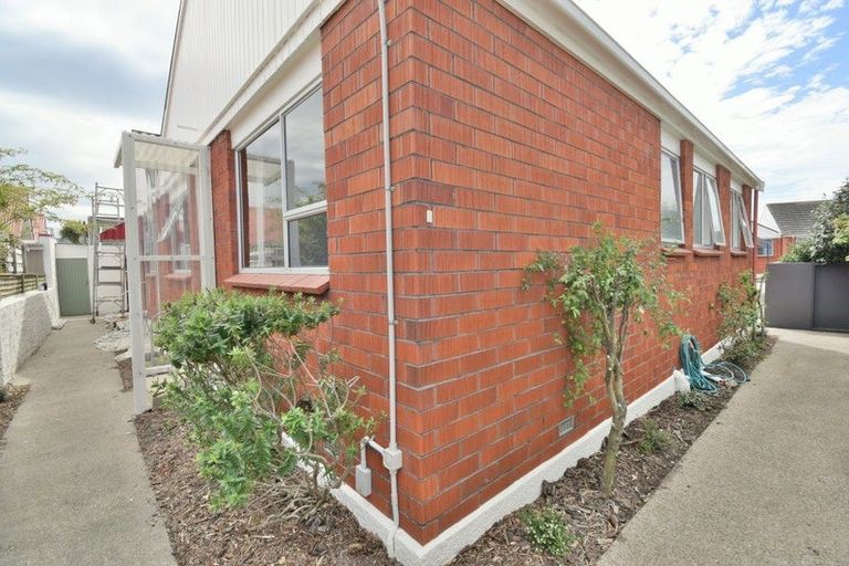 Photo of property in 20e Oxford Street, South Dunedin, Dunedin, 9012