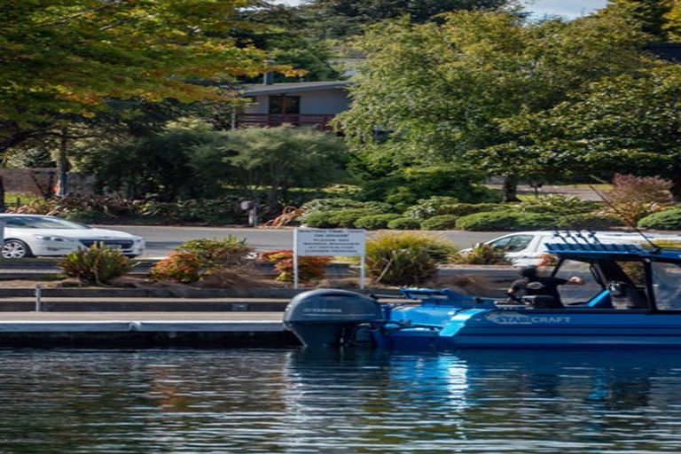 Photo of property in 26 Mata Place, Kinloch, Taupo, 3377