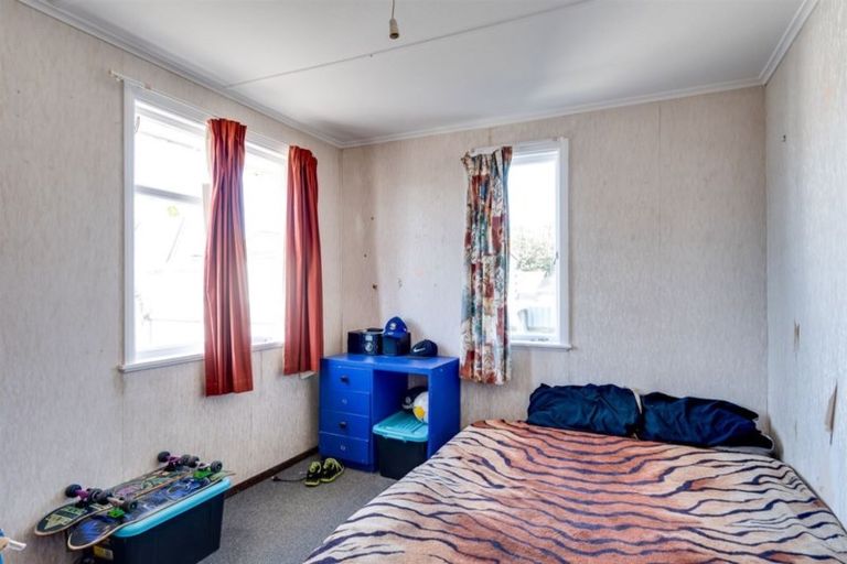 Photo of property in 32a Seddon Crescent, Marewa, Napier, 4110