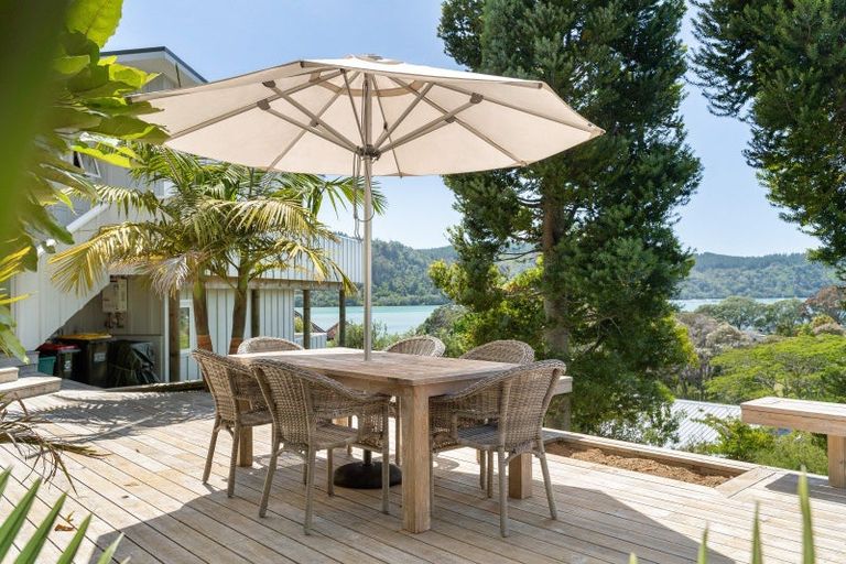 Photo of property in 139 Bruce Wallace Place, Whangamata, 3620