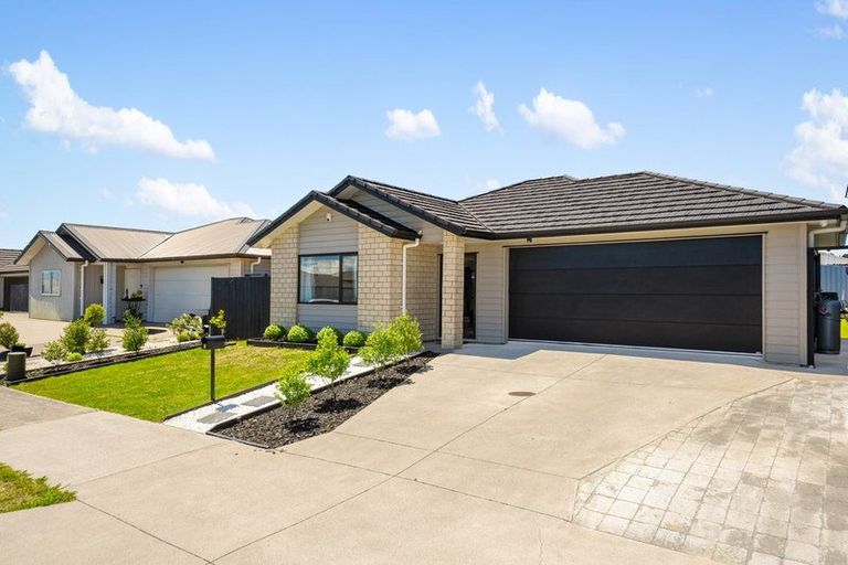 Photo of property in 3 Perla Road, Pukekohe, 2120