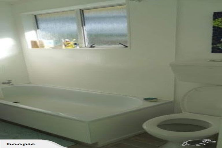 Photo of property in 1/107 Allington Road, Karori, Wellington, 6012