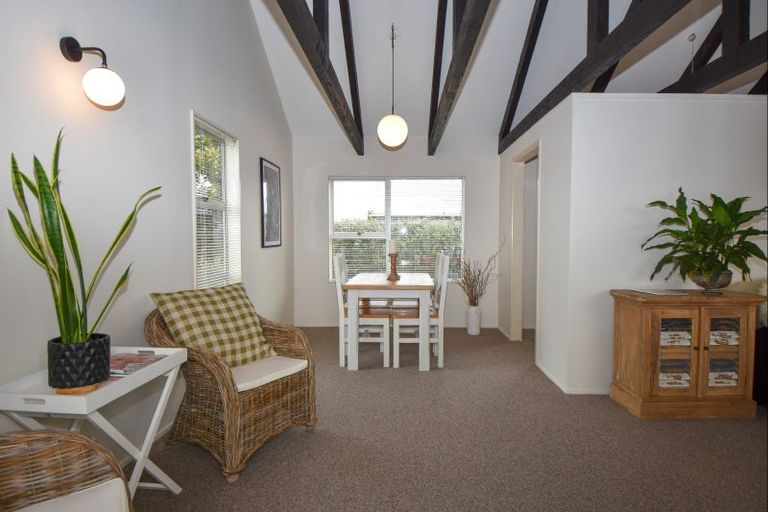 Photo of property in 16 Kupe Drive, Carterton, 5713