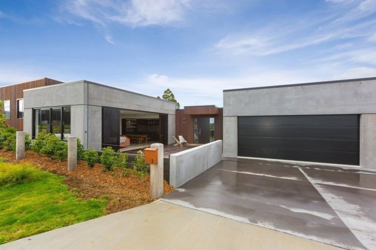 Photo of property in 3 Kotare Drive, Coopers Beach, 0420