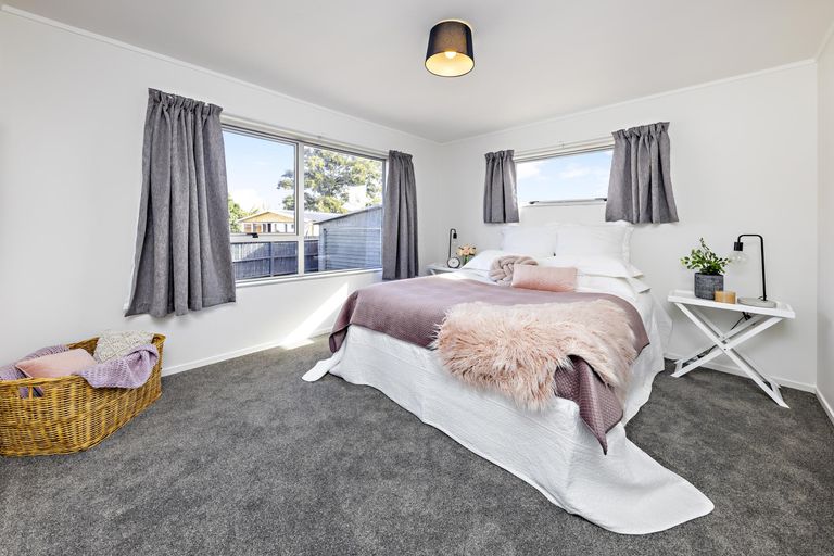 Photo of property in 36 Cranmere Crescent, Mangere East, Auckland, 2024