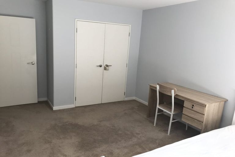 Photo of property in 35 Silver Moon Road, Albany Heights, Auckland, 0632