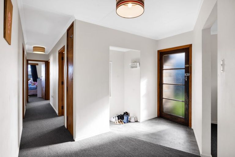 Photo of property in 100 Stanners Street, Eltham, 4322