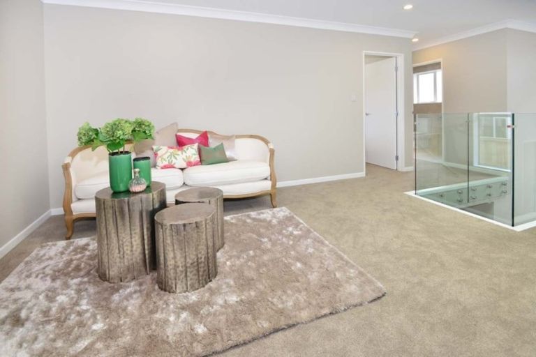 Photo of property in 141 Colonial Drive, Silverdale, 0932