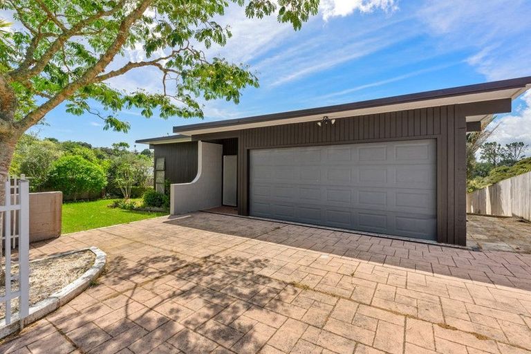 Photo of property in 87 Porritt Avenue, Chatswood, Auckland, 0626