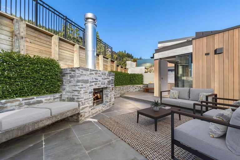 Photo of property in 1/3 Kerry Drive, Queenstown, 9300