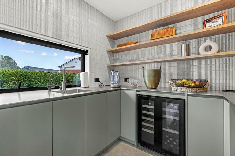 Photo of property in 114a Paparoa Street, Papanui, Christchurch, 8053