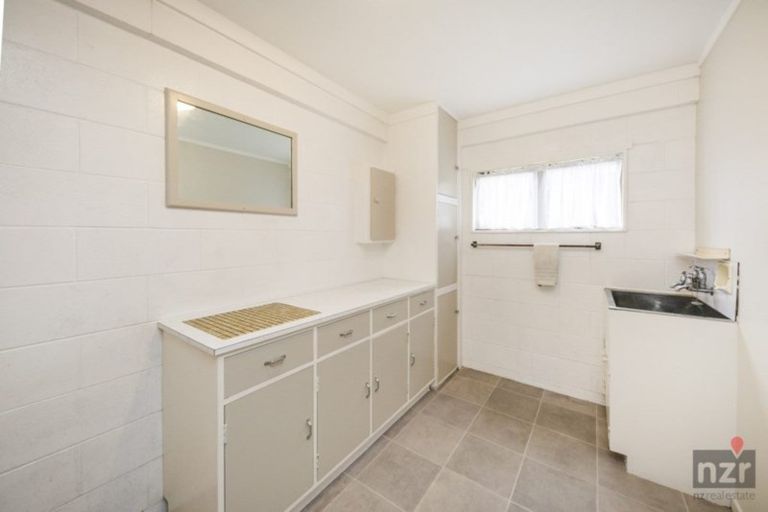 Photo of property in 30 Park View Avenue, Feilding, 4702