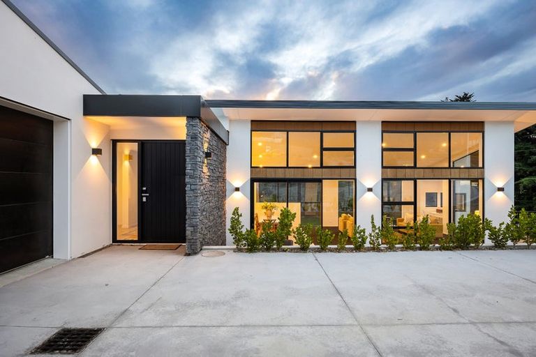 Photo of property in 8 Kapuka Lane, Kennedys Bush, Christchurch, 8025