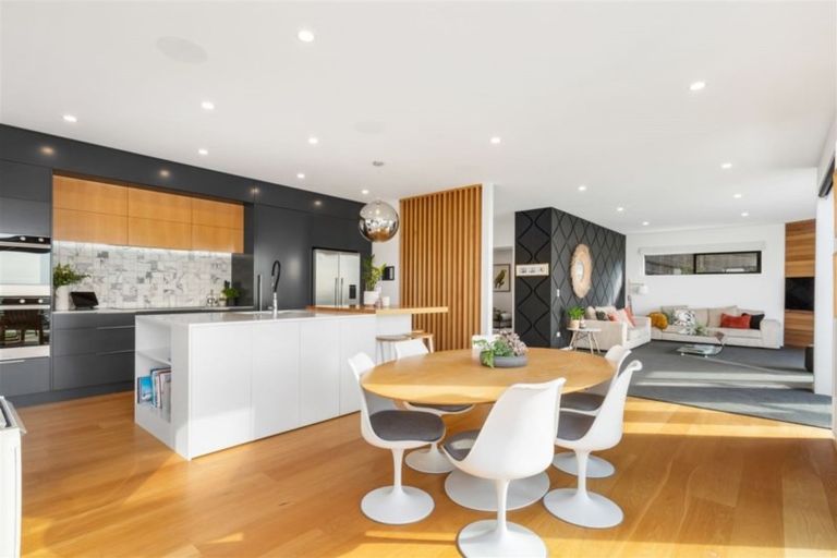 Photo of property in 14 Marama Crescent, Mount Pleasant, Christchurch, 8081