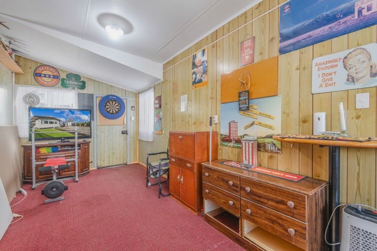 Photo of property in 9 Totara Place, Pahiatua, 4910