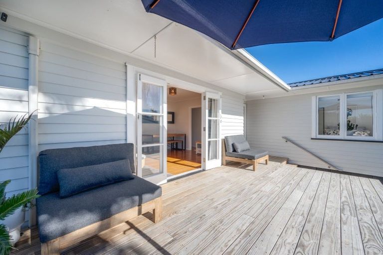 Photo of property in 2/12 Pandora Place, Pakuranga, Auckland, 2010