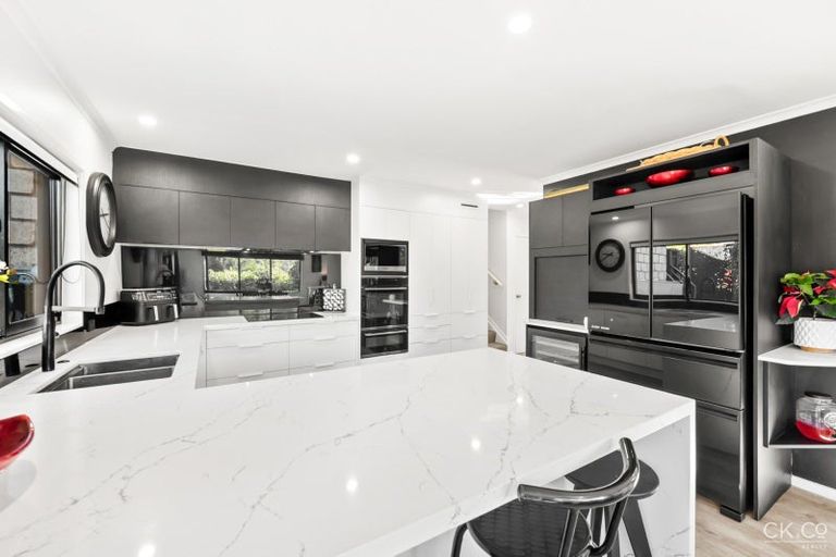 Photo of property in 15 Frankie Stevens Place, Riverstone Terraces, Upper Hutt, 5018