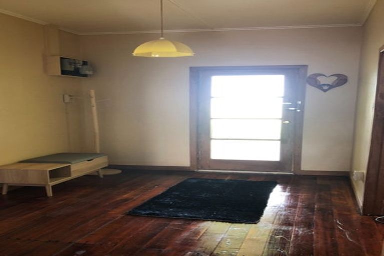 Photo of property in 59 Station Road, Marton, 4710